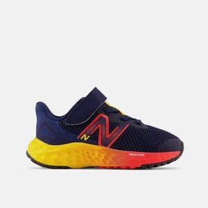 New Balance Fresh foam Arishi v4 bungee lace with Velcro top strap toddler sz 6
